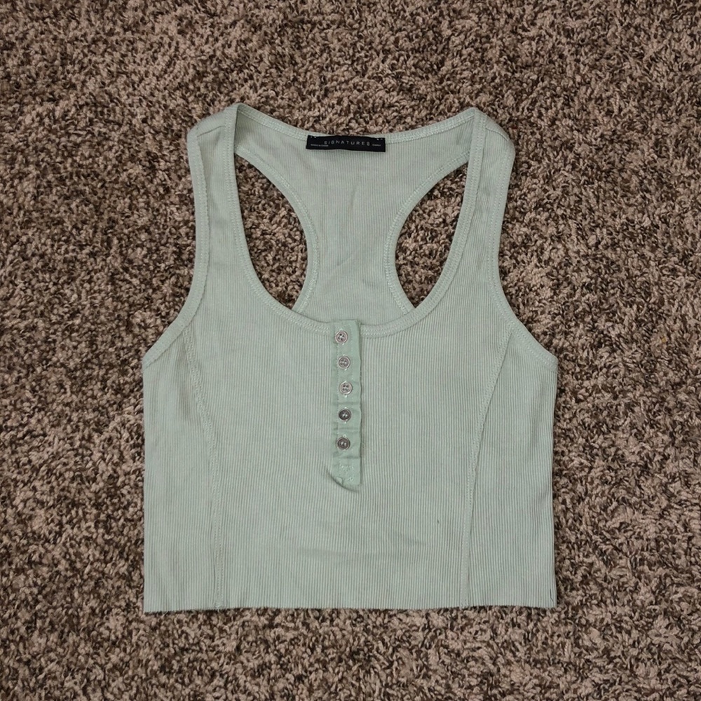 green crop tank top